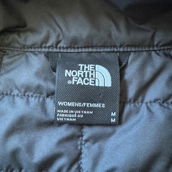 The North Face Quilted Black Jacket - Picture 3 of 9